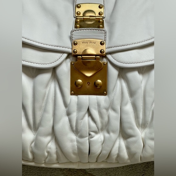 Neo Vintage Miu Miu Matelasse shoulder bag - Picture 3 of 16